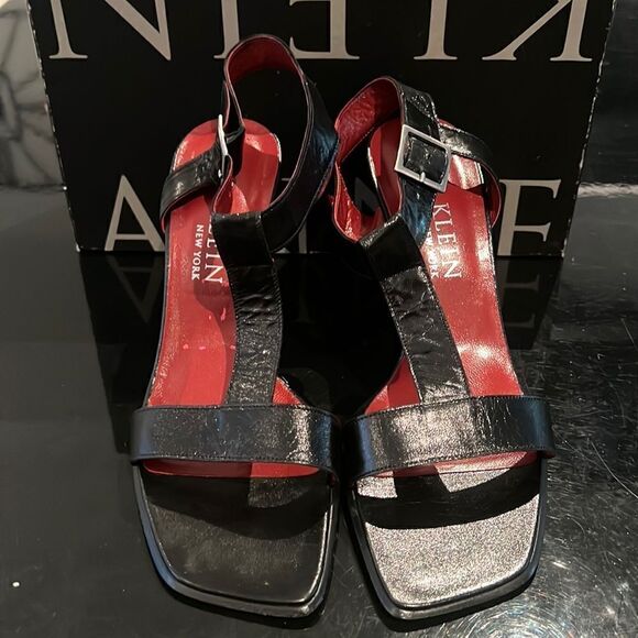 NEW ANNE KLEIN Vintage Leather Ankle Strap Heel 8.5  - Picture 1 of 9
